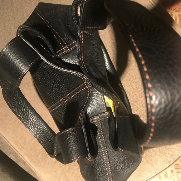 UGG Australia Tote Purse Handbag Black  . - Picture 6 of 8